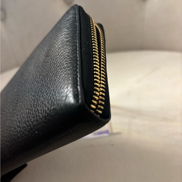 Tory Burch Black Leather Zip Wallet - Picture 5 of 6